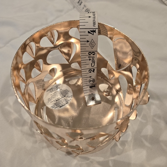 Bath & Body Works 3-Wick Candle Holder Gold with Heart Cutouts - Picture 11 of 11